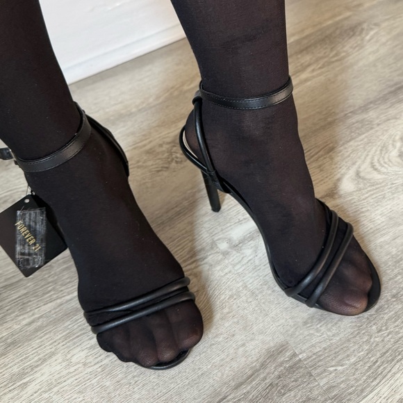 Black heel sandals - Picture 10 of 10
